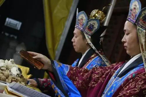 靠谱的挽回情感机构帮你做道法和合术来进行挽回