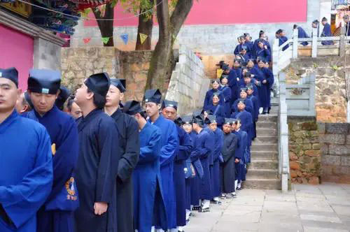 如何给自己补造财库？属牛人补财库