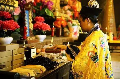 如何超度堕胎的婴灵,超度婴灵多久后会托梦_如