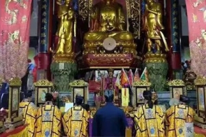 扔衣服转运_超准改运开运的办法