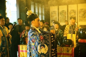 晚上化太岁的注意事项