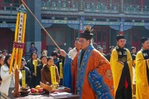 打孩子是不是要还阴债，农历七月能还阴债吗